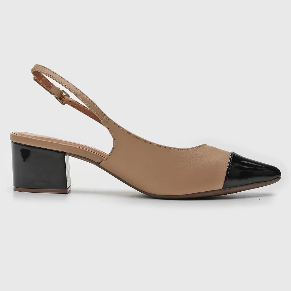Vizzano 1220-337 Block Heel Slingback Pump in Beige/Black