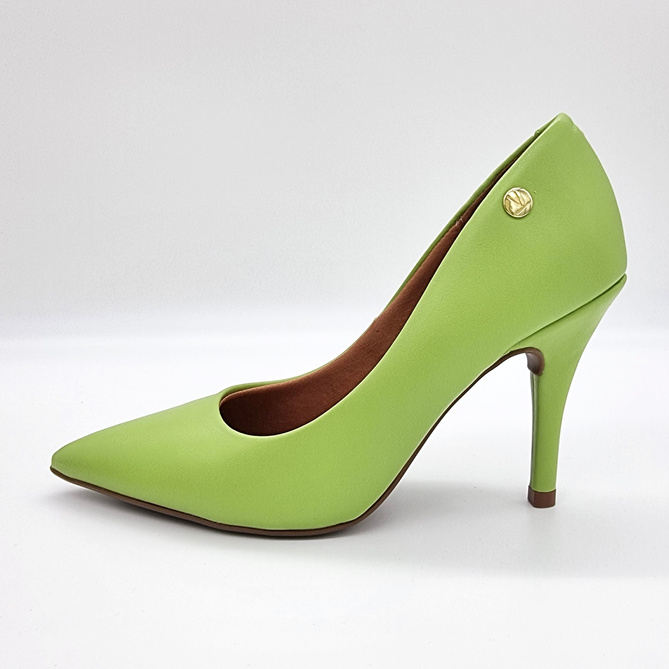 Vizzano 1184-1101 Pointy Toe Pump in Pistachio Napa