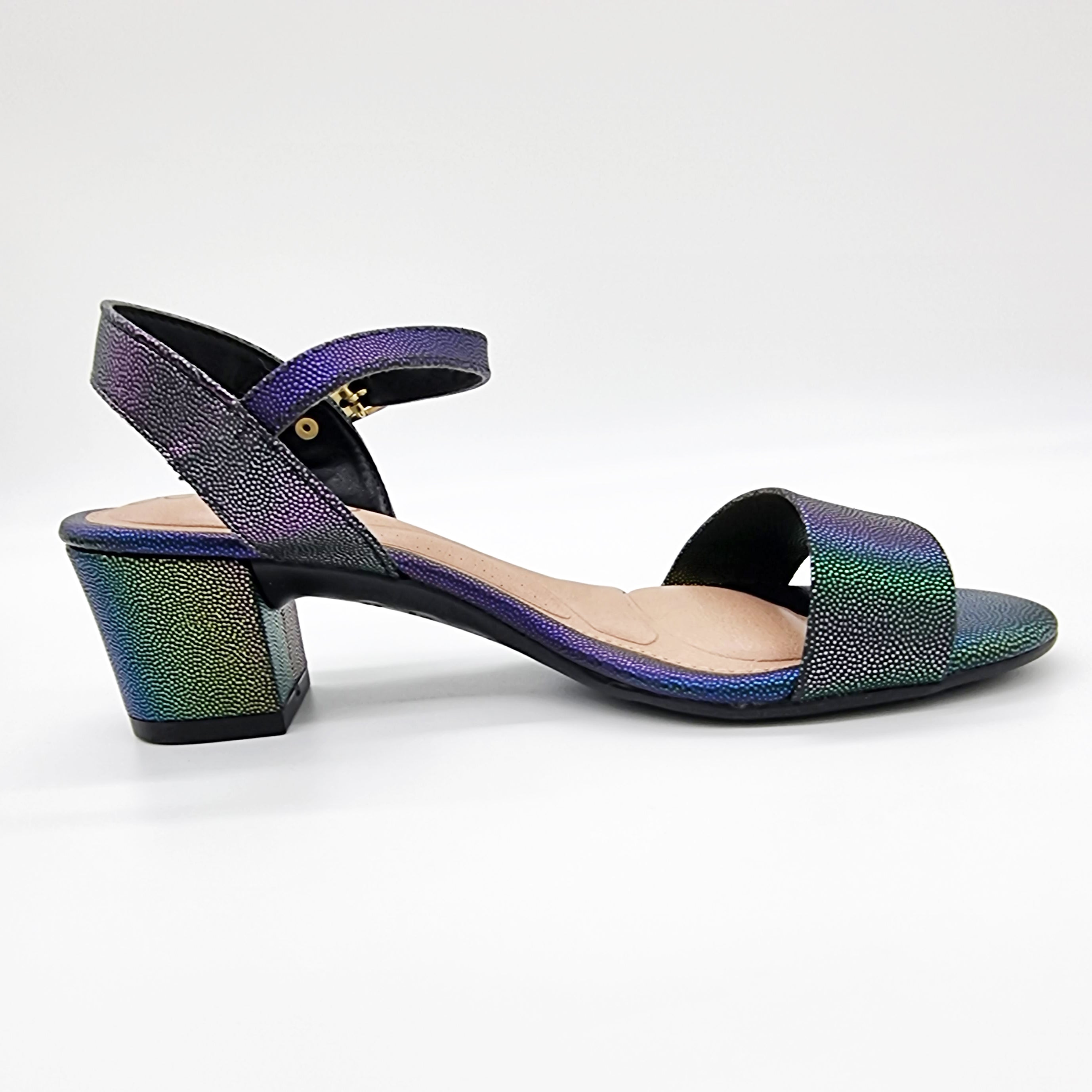 Beira Rio 8246-1176 Low Heel Sandal in Black