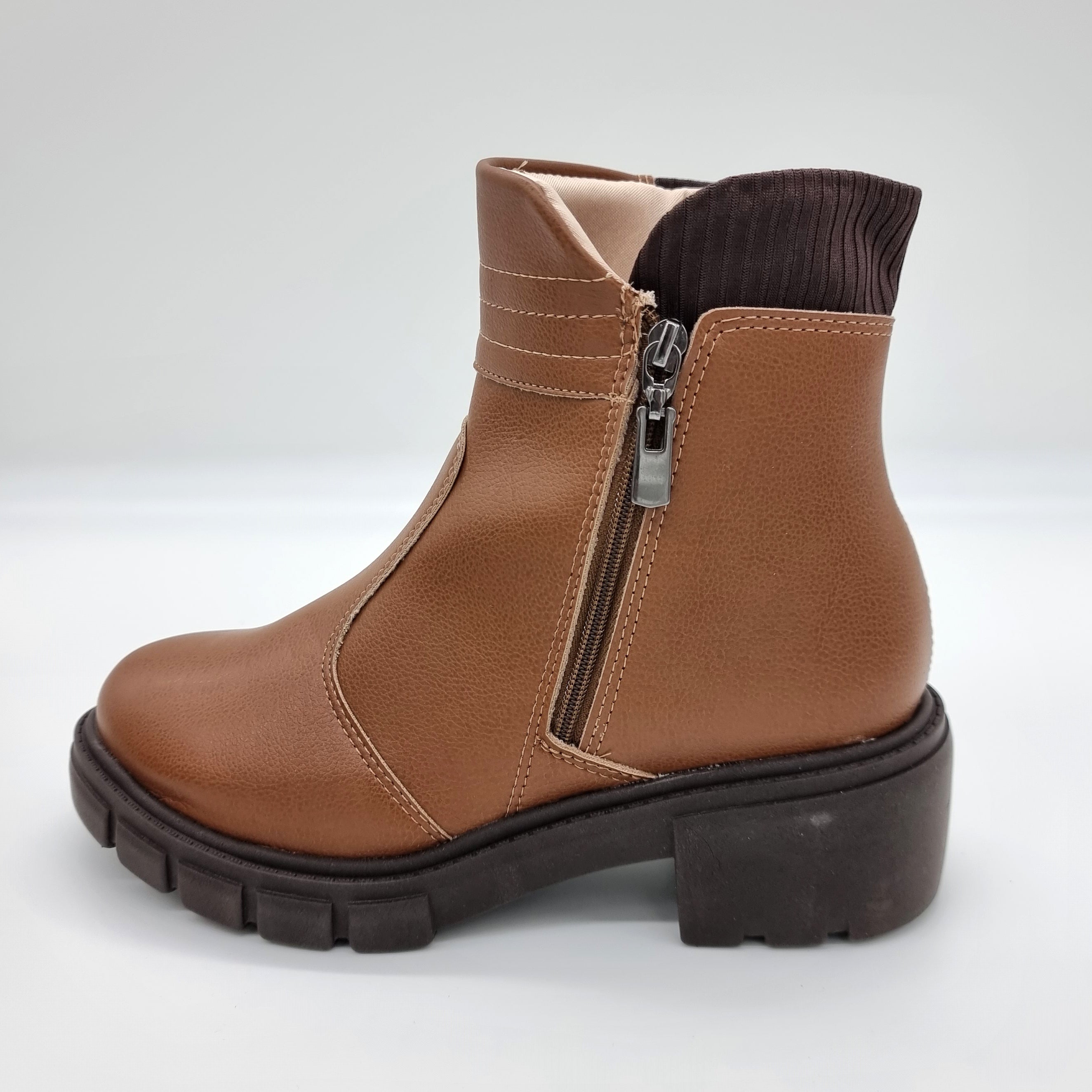 Beira Rio 9077-211 Low Heel Ankle Boot in Caramel