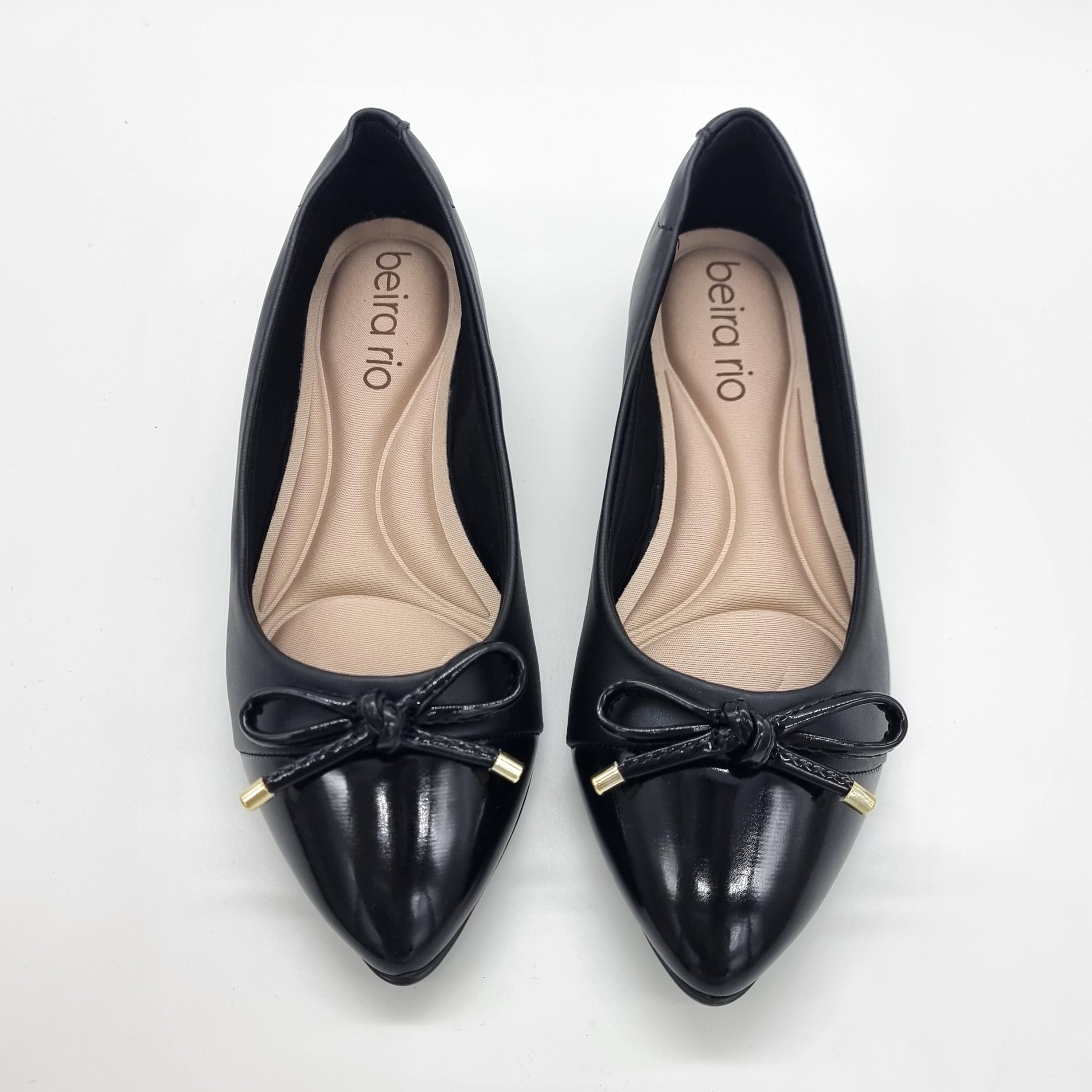 Beira Rio 4136-1102 Pointy Toe Flat in Black