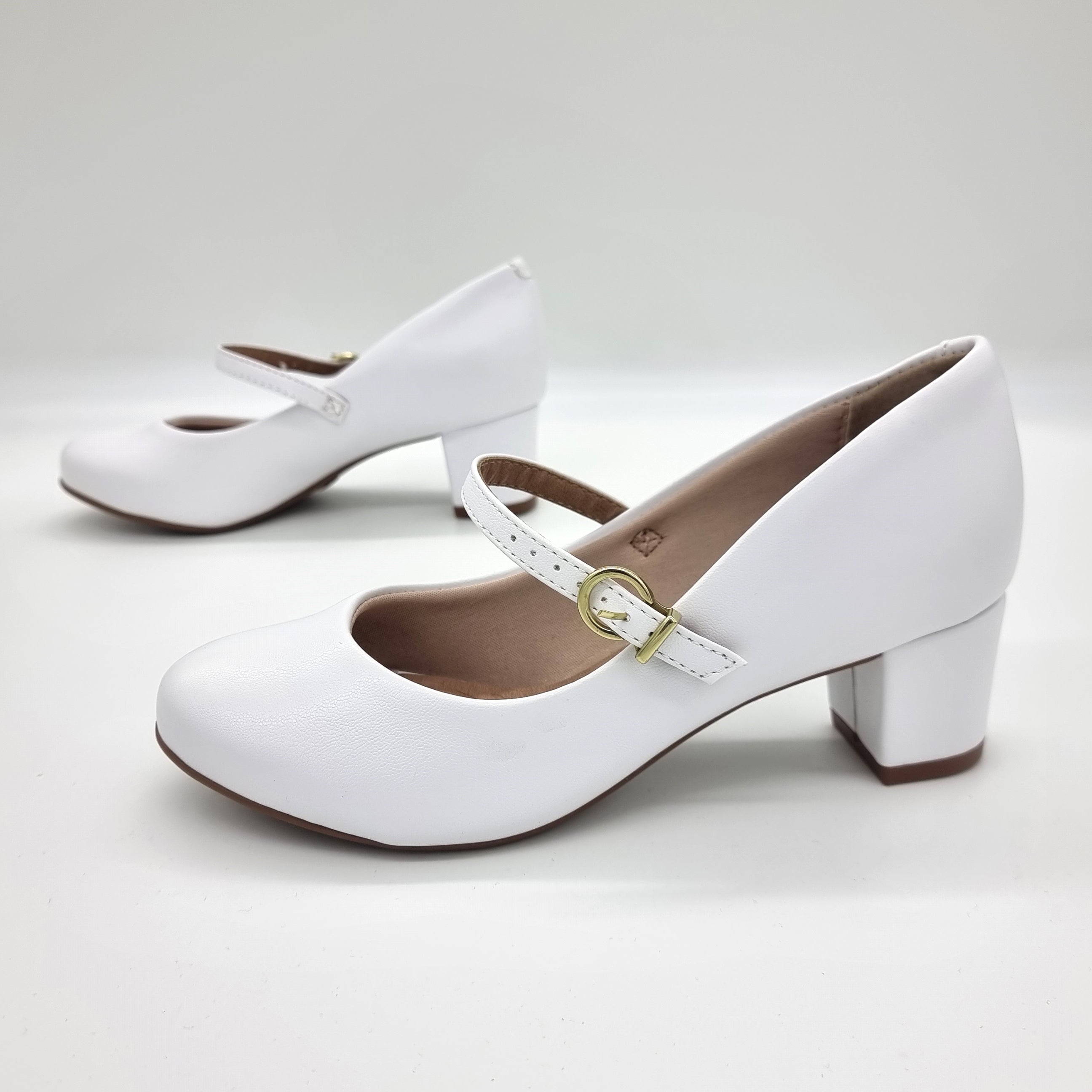 Beira Rio 4777-475 Low Heel Mary-Jane Pump in White Napa