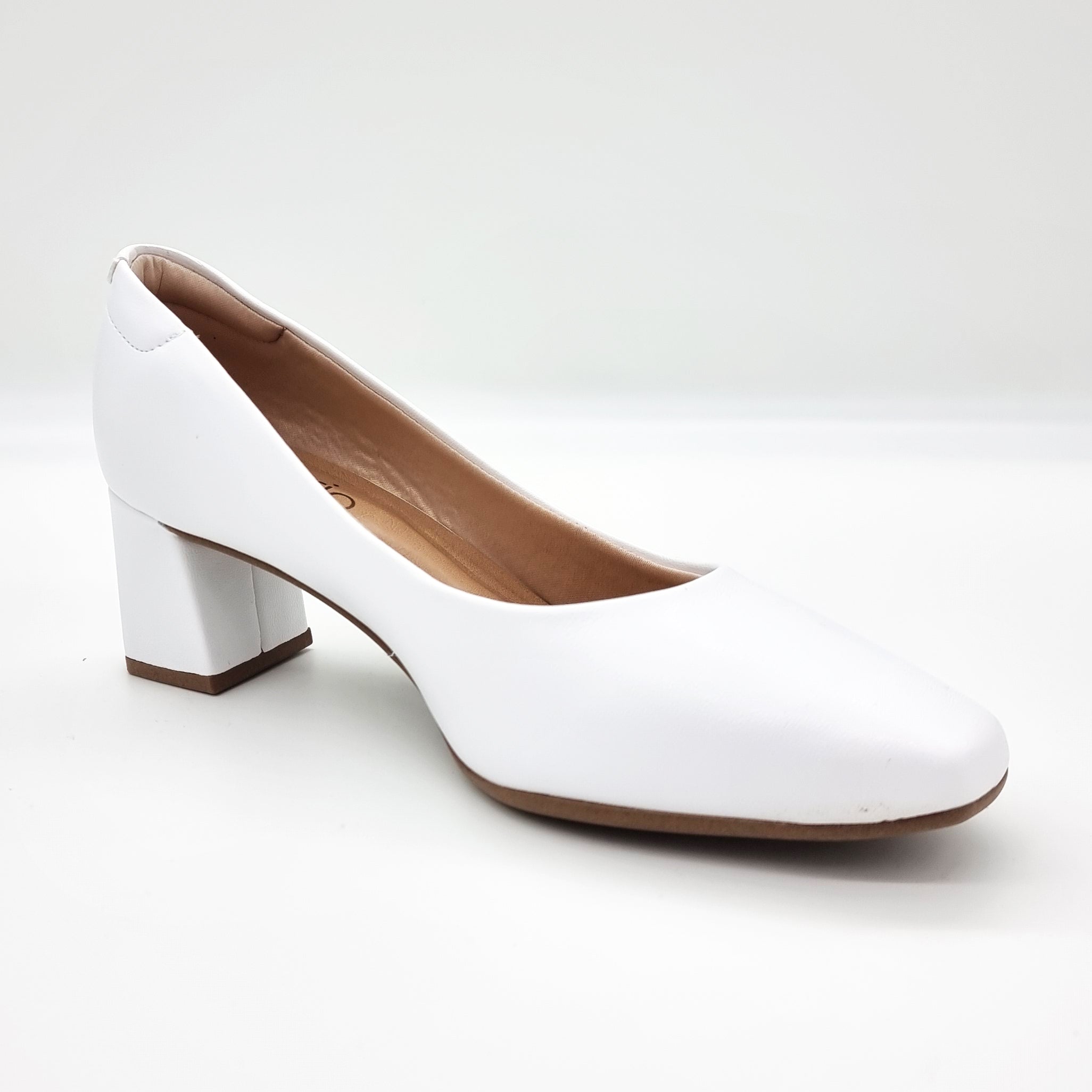 Beira Rio 4314-100 Block Heel Pump in White Napa