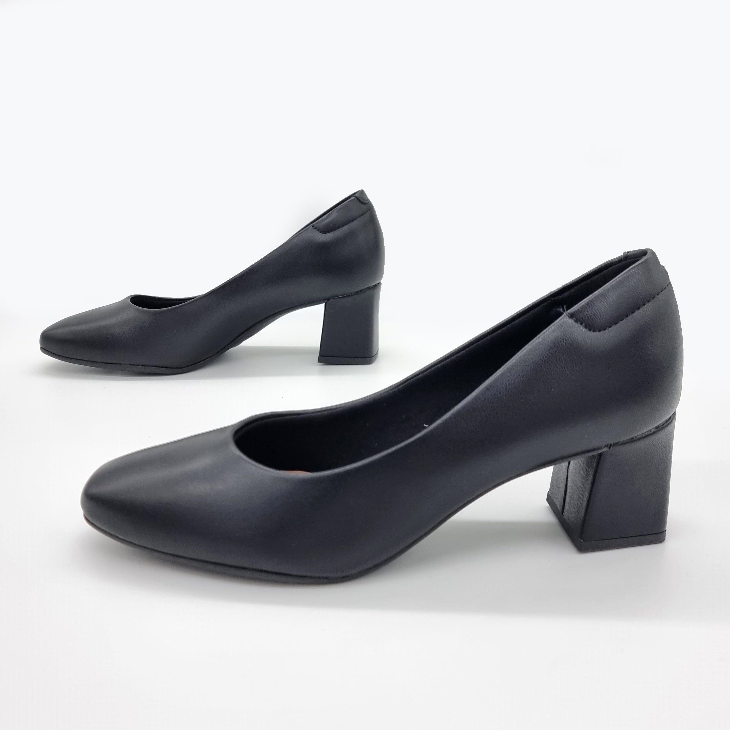 Beira Rio 4314-100 Block Heel Pump in Black Napa