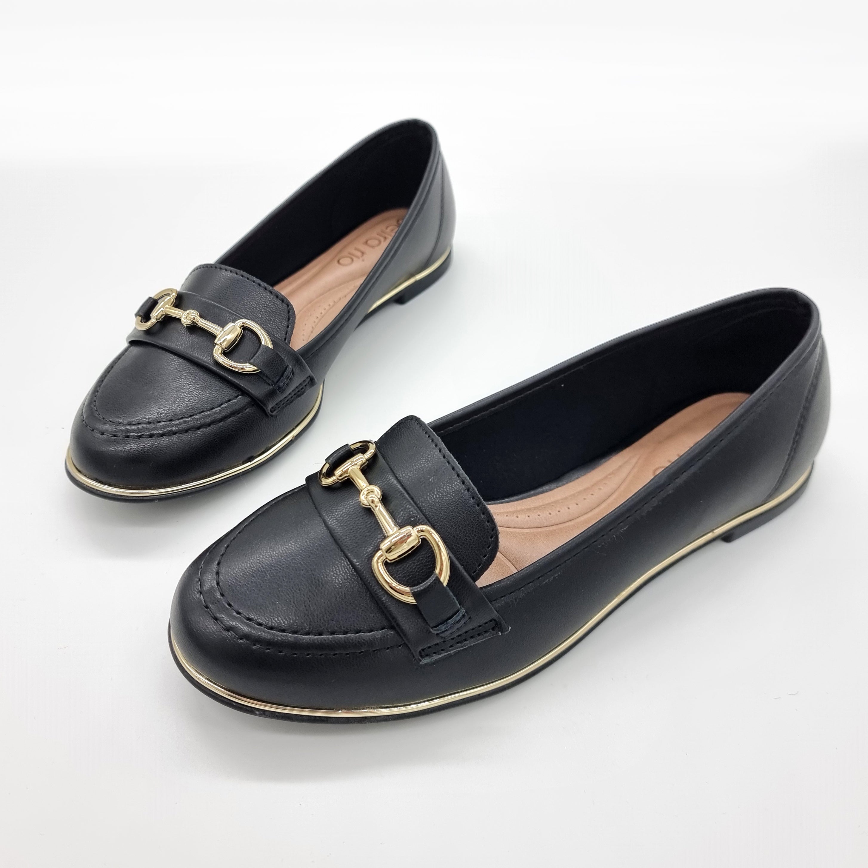 Beira Rio 4311-104 Round Toe Flat Loafer in Black Napa