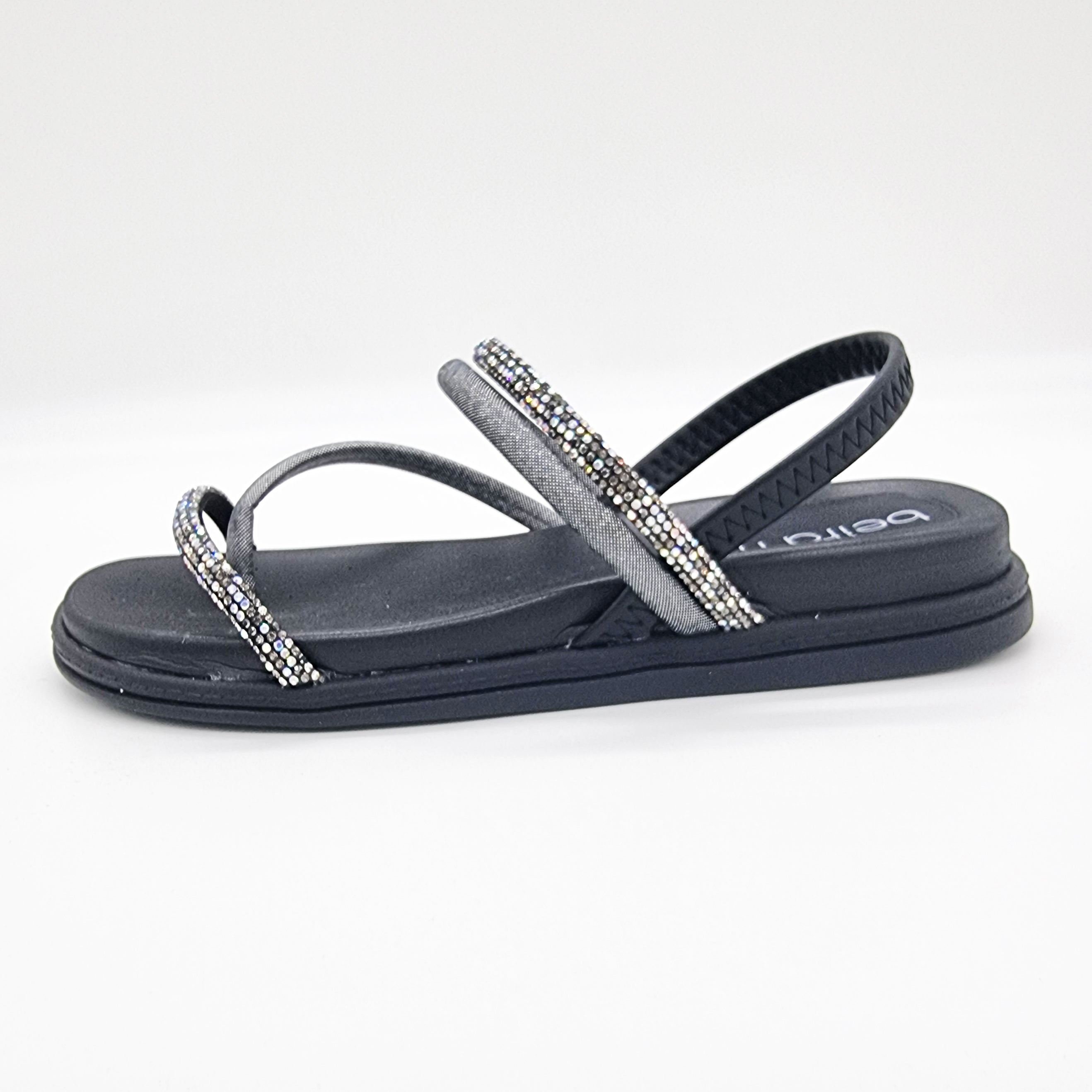 Beira Rio 8513-100 Round Toe Flat Sandal in Black