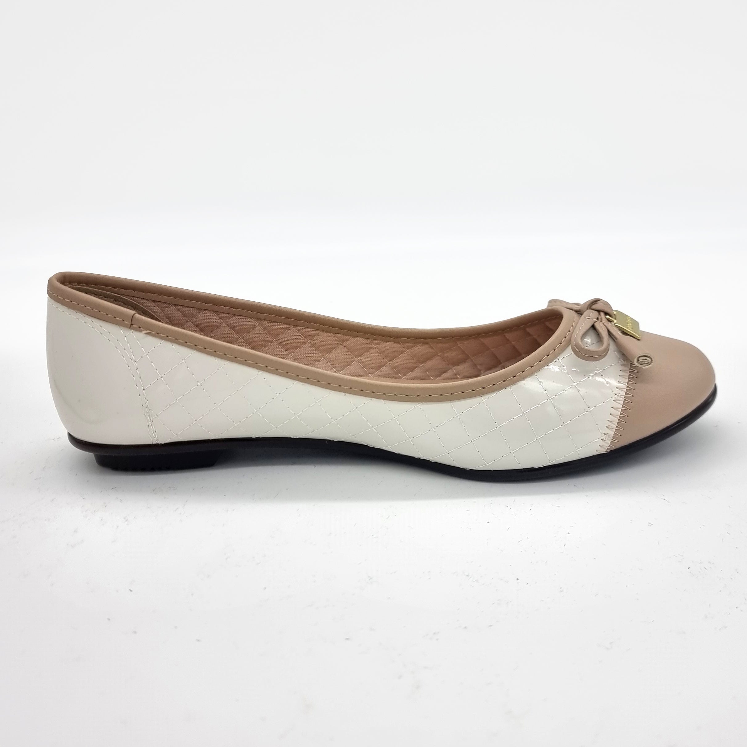 Moleca 5027-1407 Round Toe Ballerina Flat in Off White/Beige