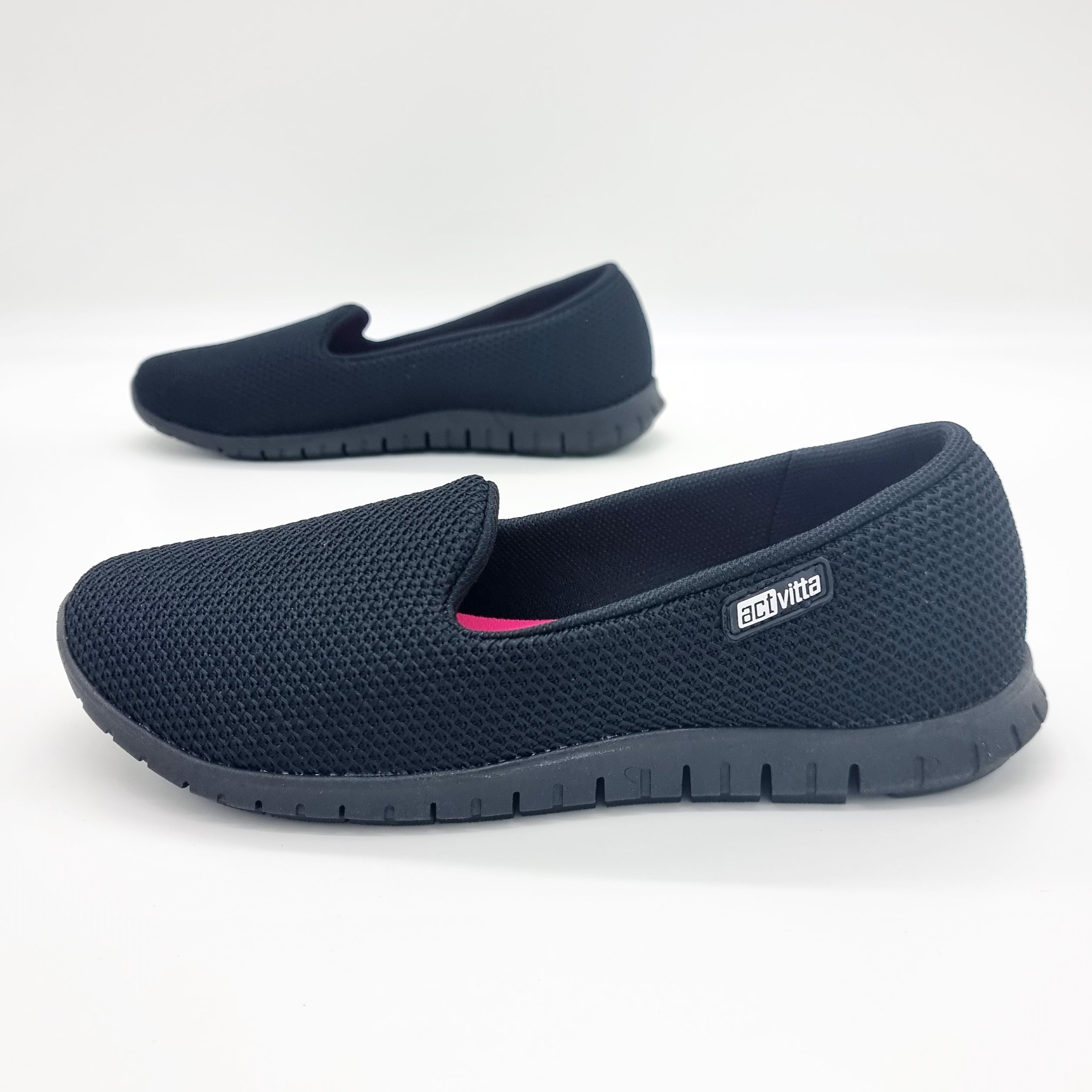 Actvitta 4202-500 Slip on Sneaker in Black