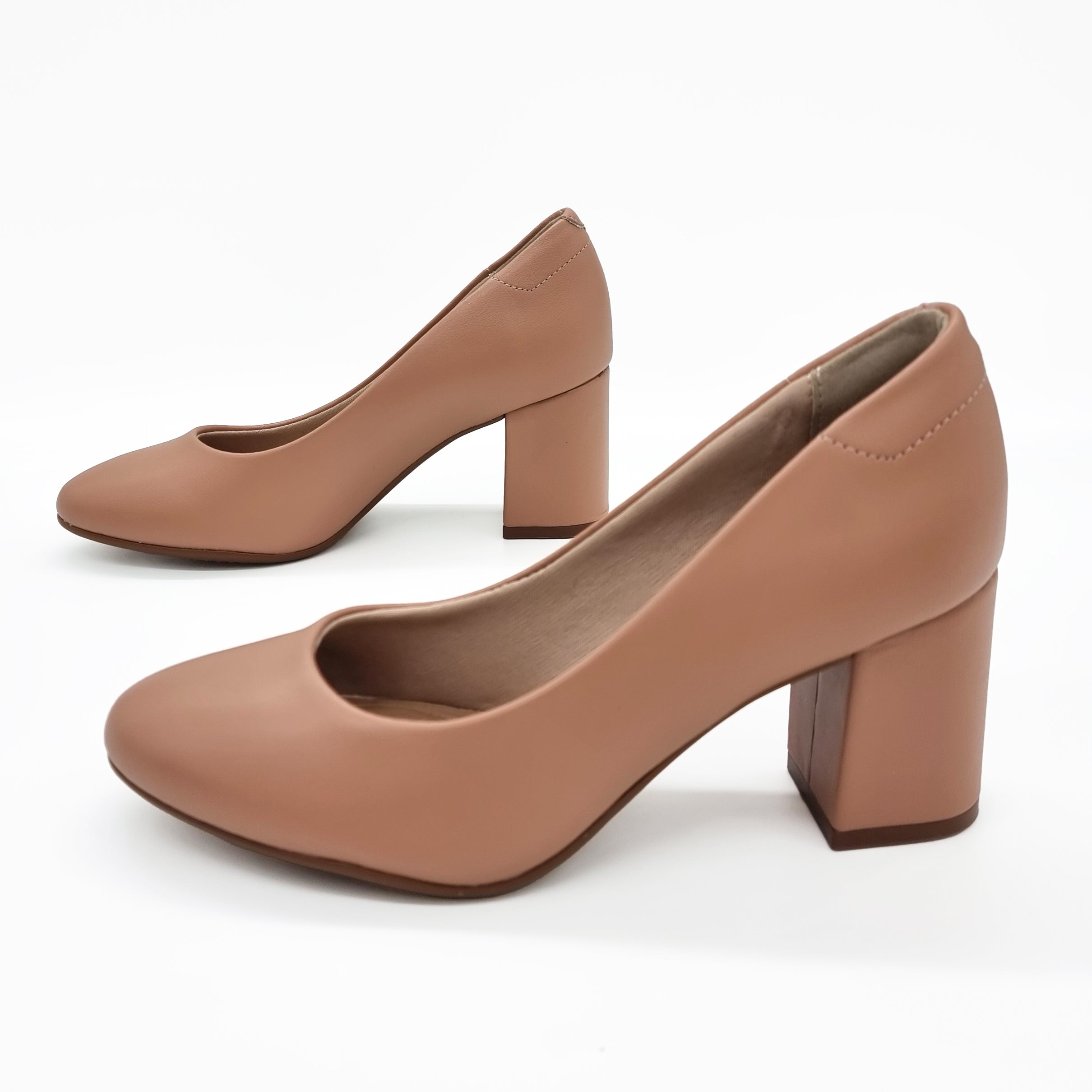 Beira Rio 4320-100 Block Heel Round Toe Pump in Nude