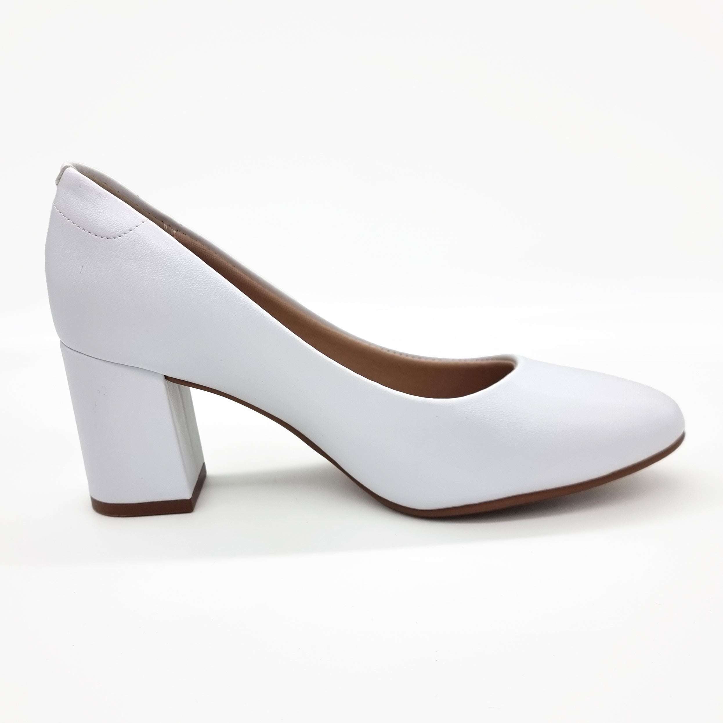 Beira Rio 4320-100 Block Heel Round Toe Pump in White