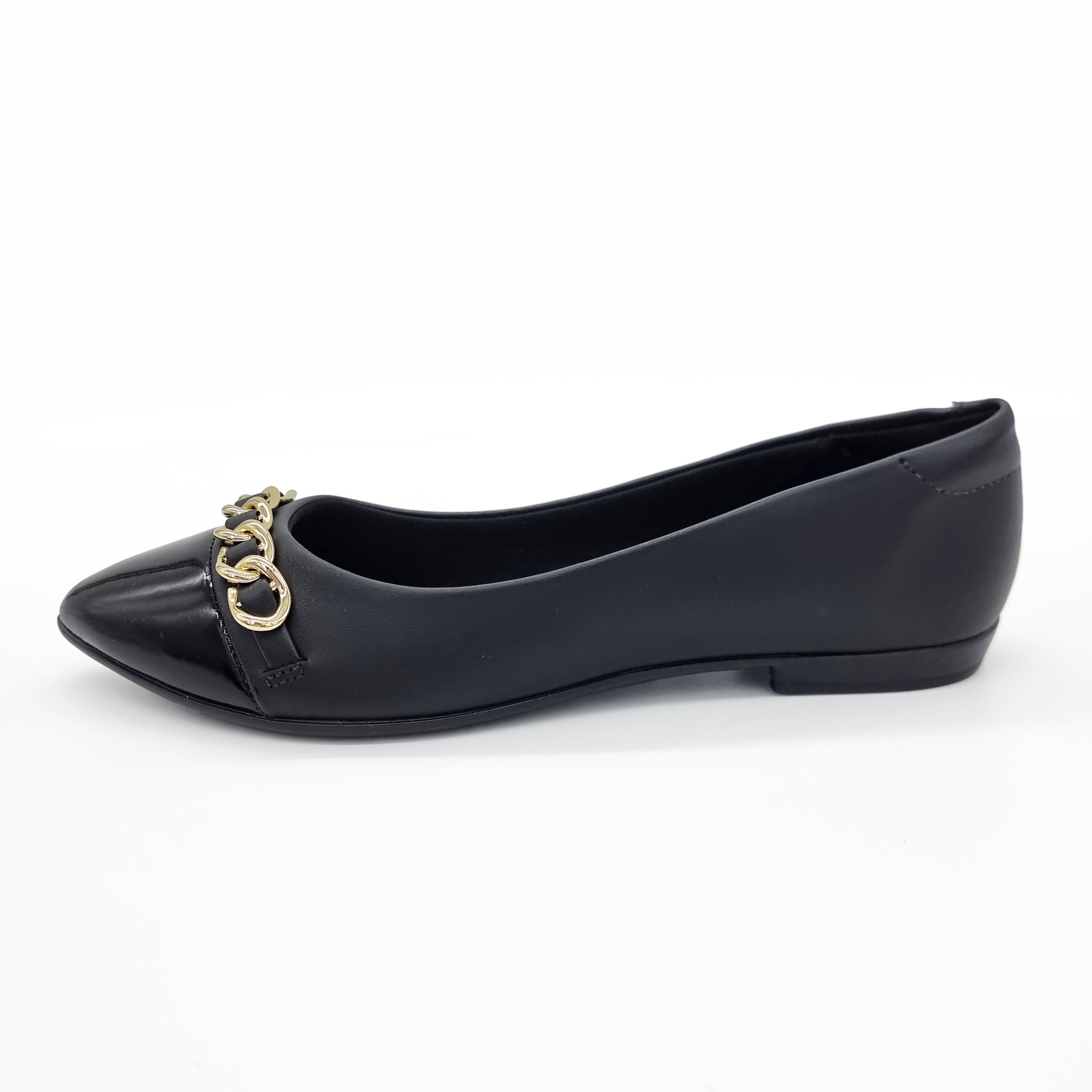 Beira Rio 4136-1106 Pointy Toe Flat in Black