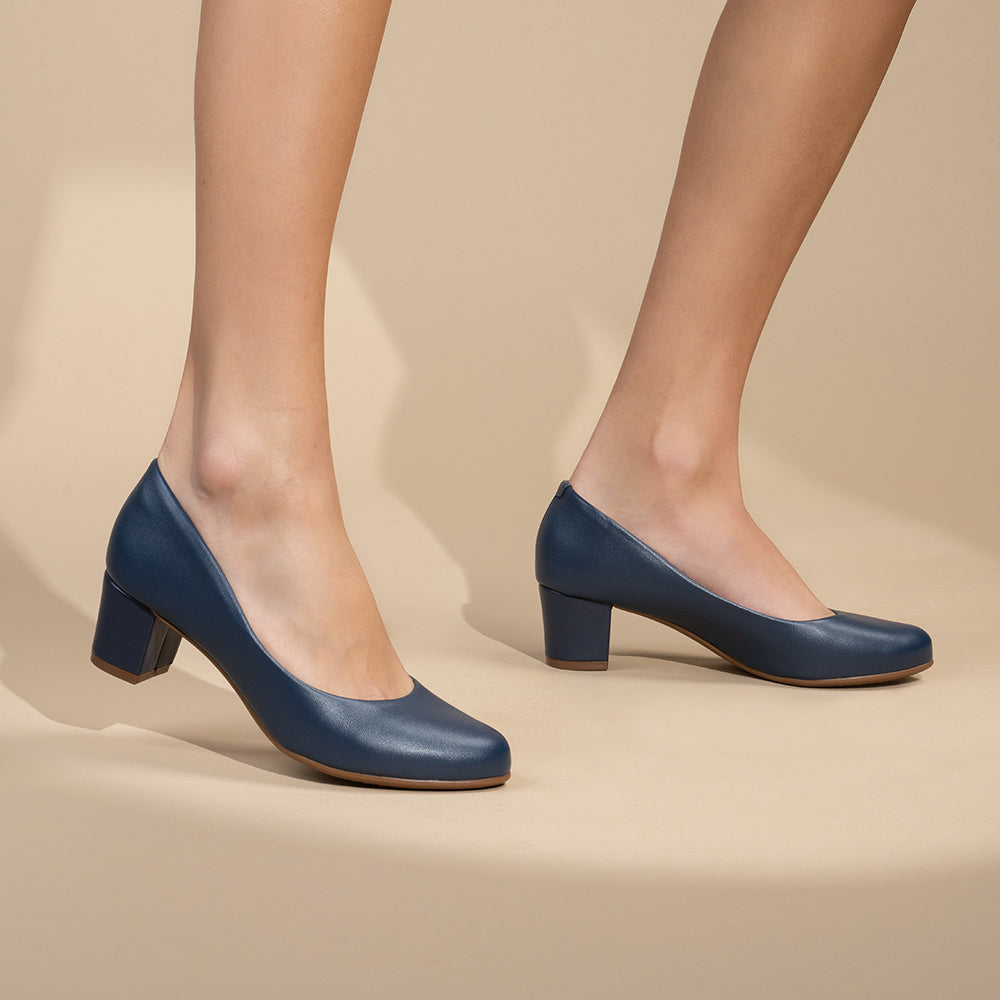 Beira Rio 4777-409 Low Heel Pump in Navy Napa