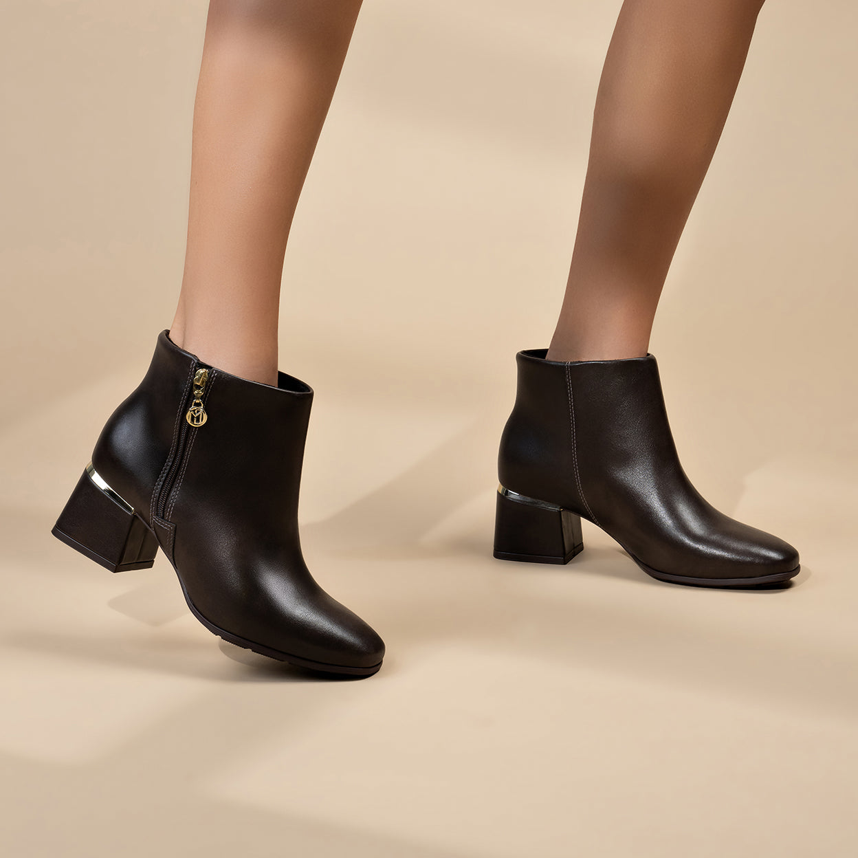 Modare 7082-101 Low Heel Ankle Boot in Cocoa