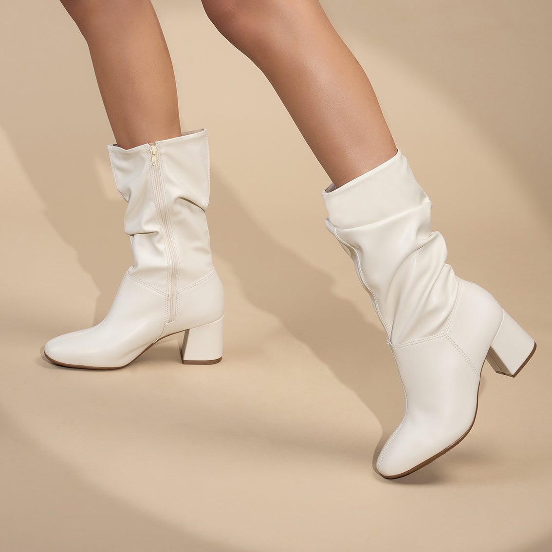Beira Rio 9076-102 Mid-Calf Scrunched up Boot in Off White Napa