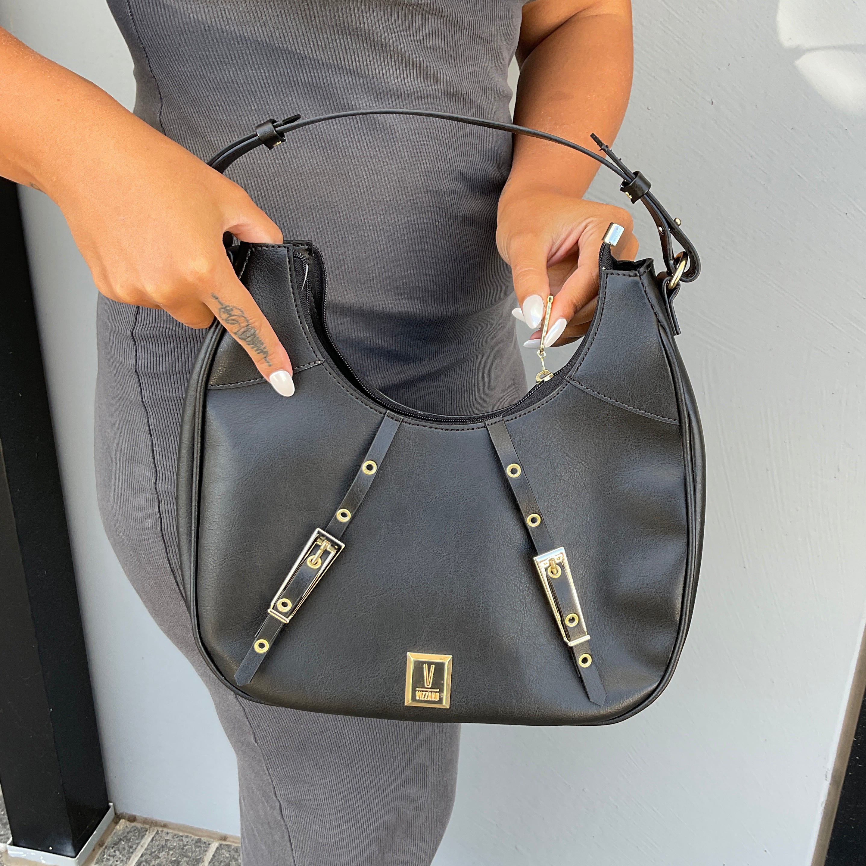 Vizzano 10084-1 Shoulder Bag in Black