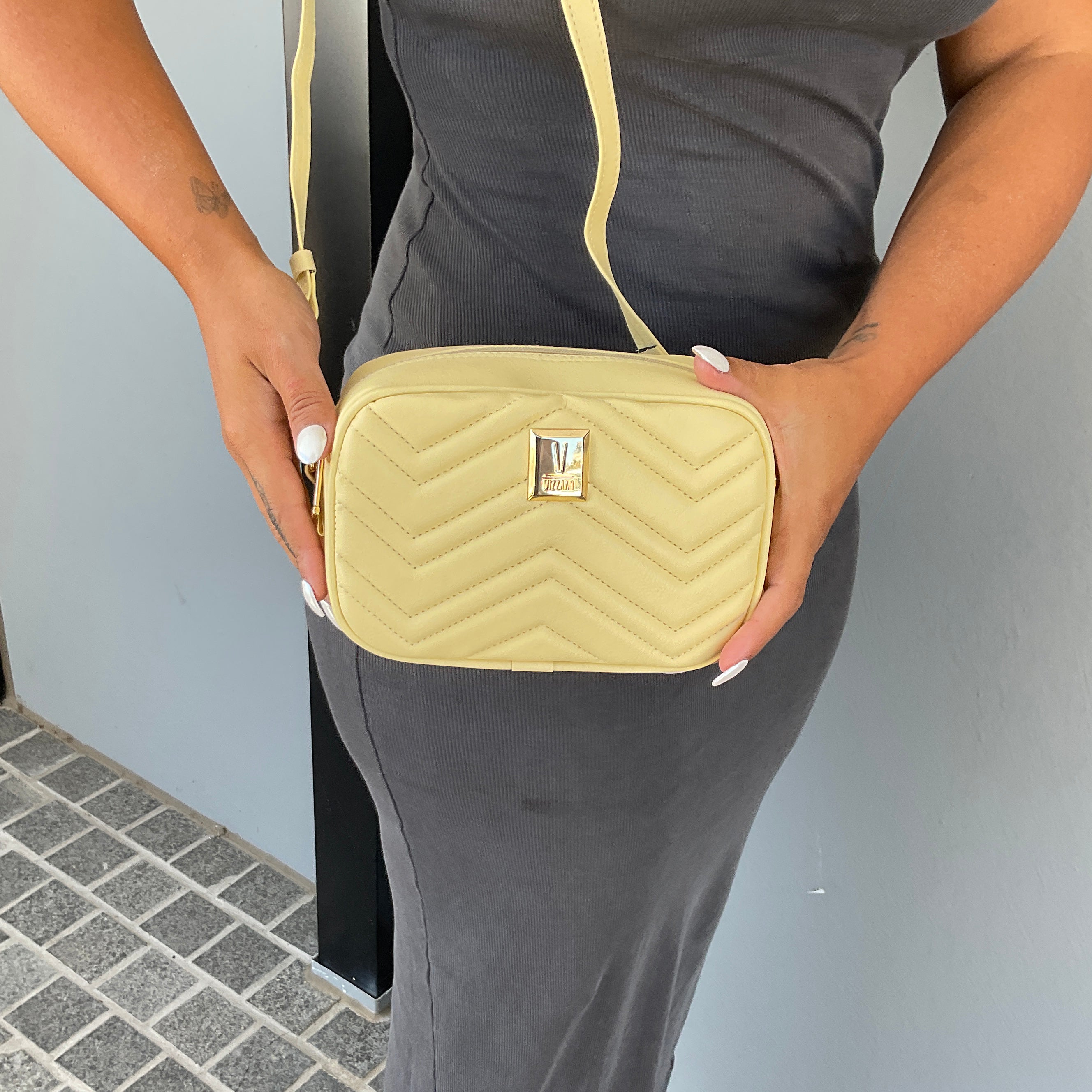 Vizzano 10003-2 Shoulder Bag in Pale Yellow