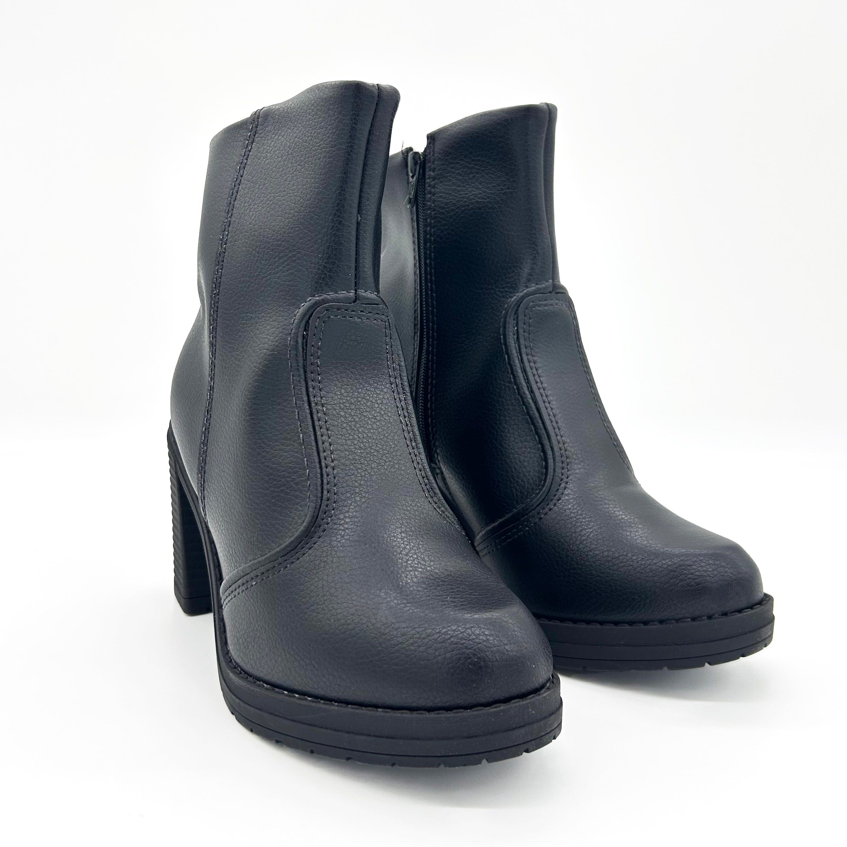 Beira Rio 9088-101 Block Heel Ankle Boot in Black