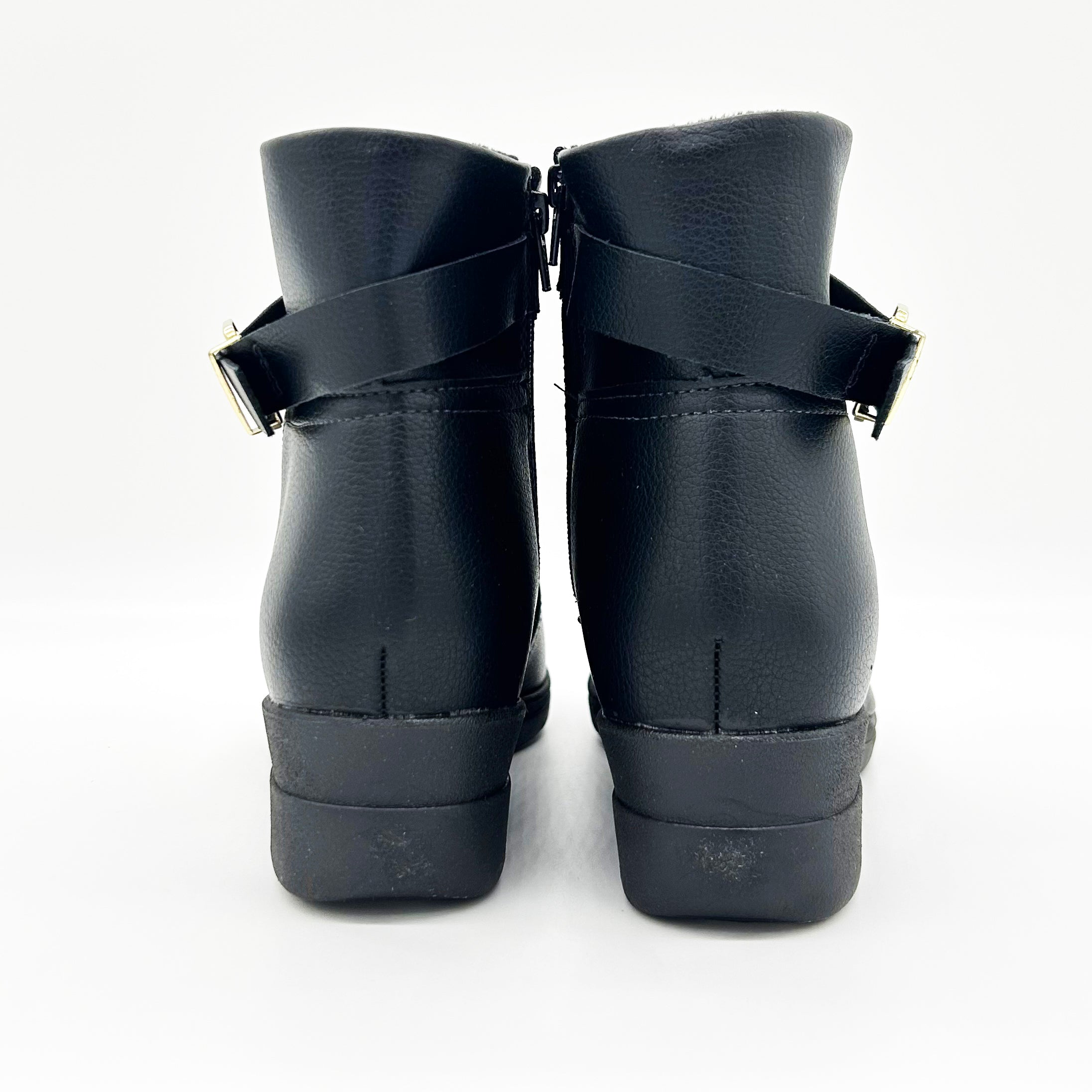 Modare 7085-101 Flat Ankle Boot in Black