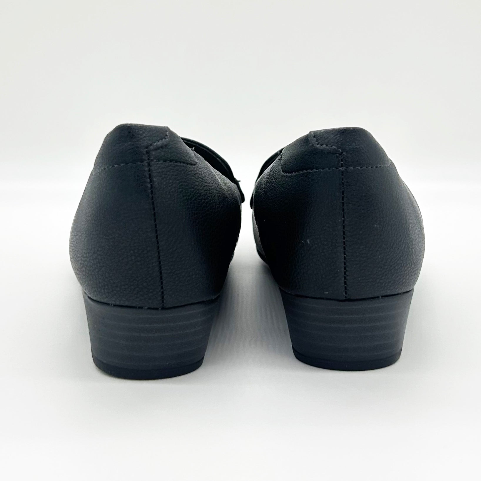 Modare 7032-542 Low Heel Loafer in Black