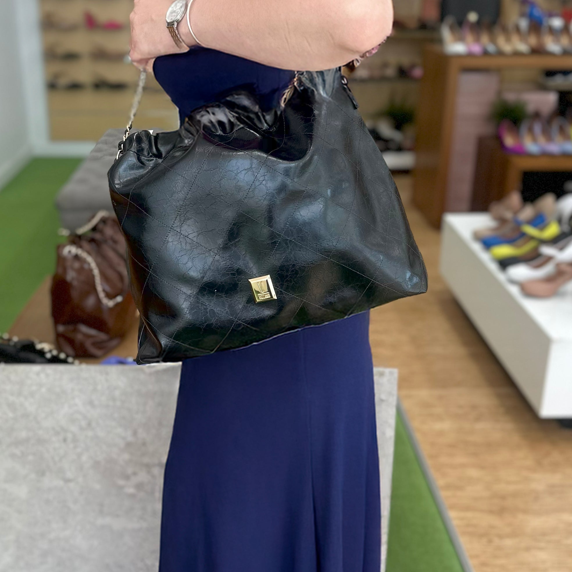 Vizzano 10080-1 Shoulder Bag in Black