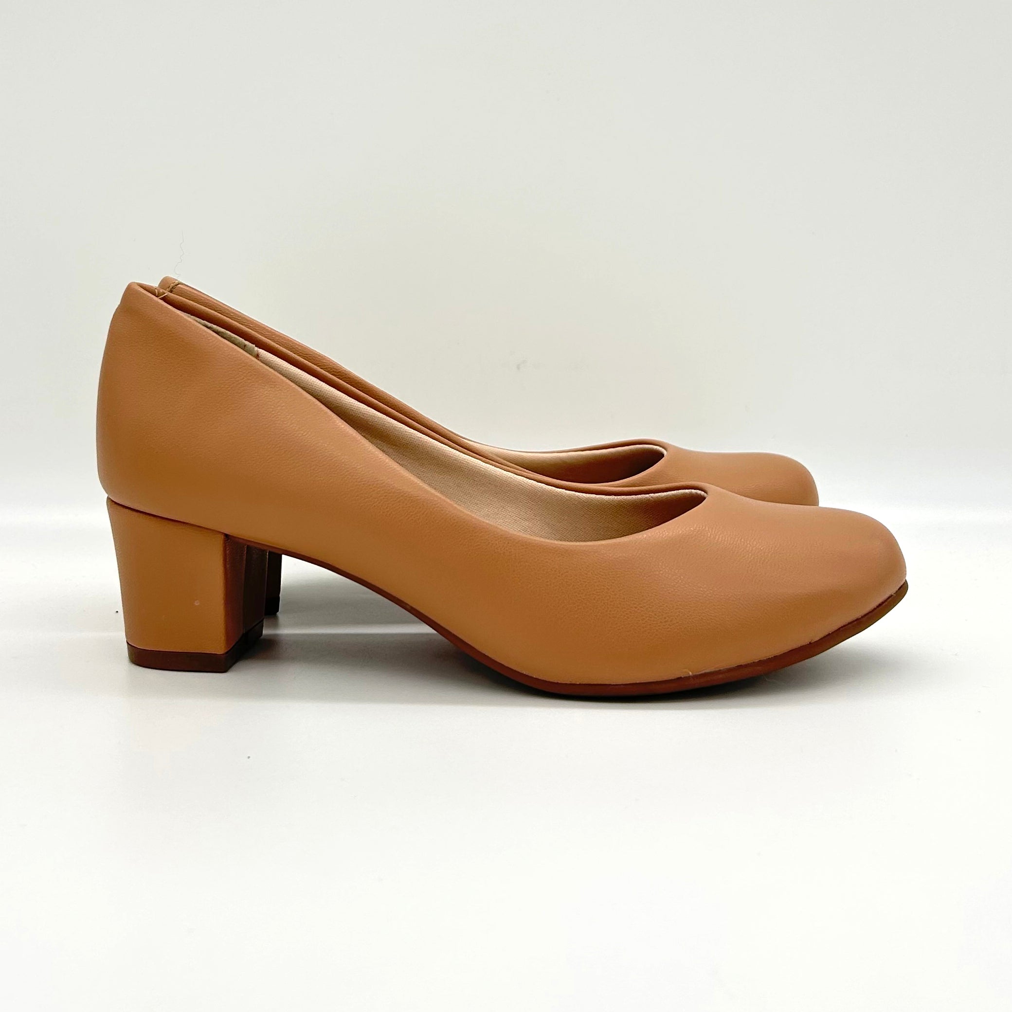 Beira Rio 4777-409 Low Heel Pump in Nude Napa