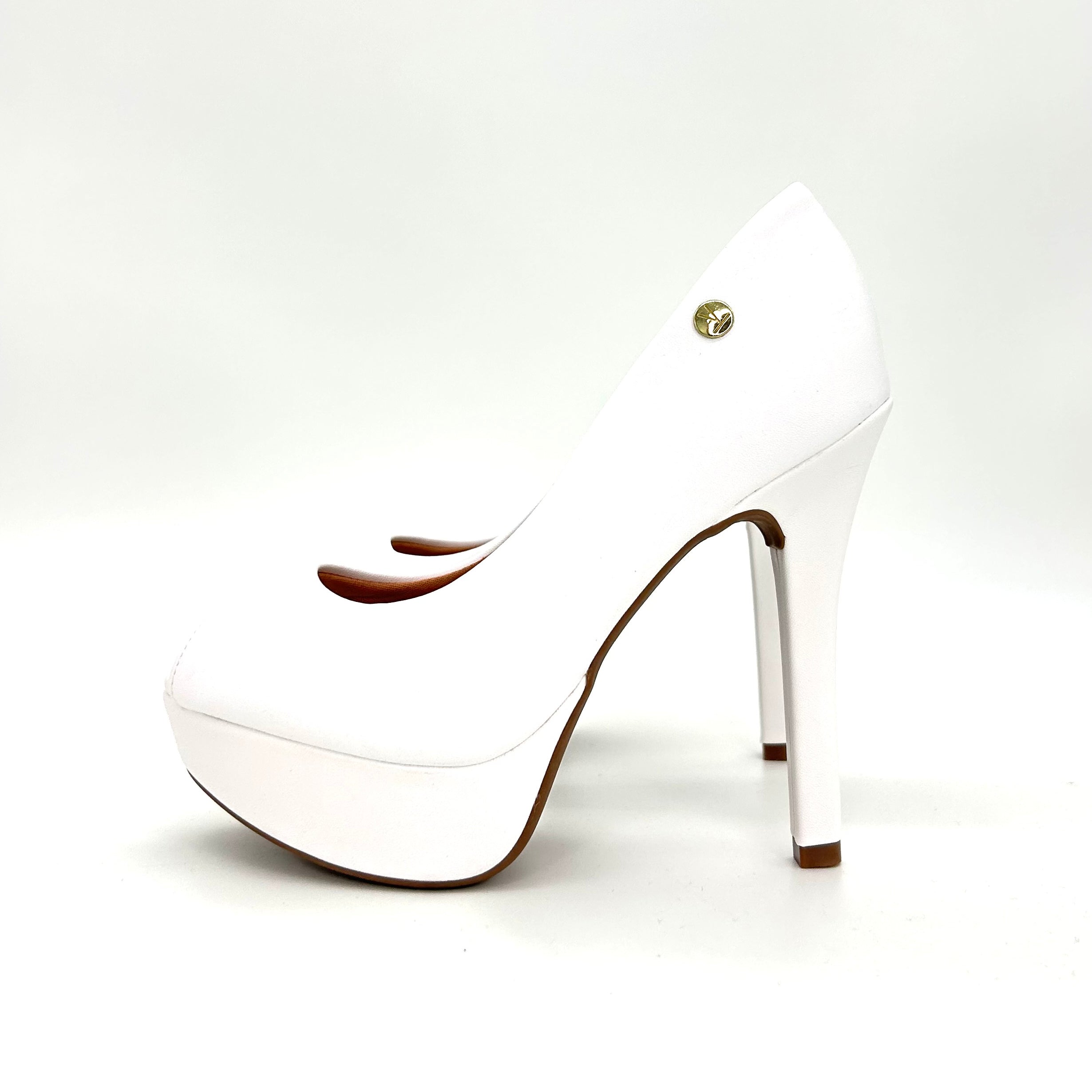 Vizzano 1830-500 Peeptoe Platform Pump in White Napa