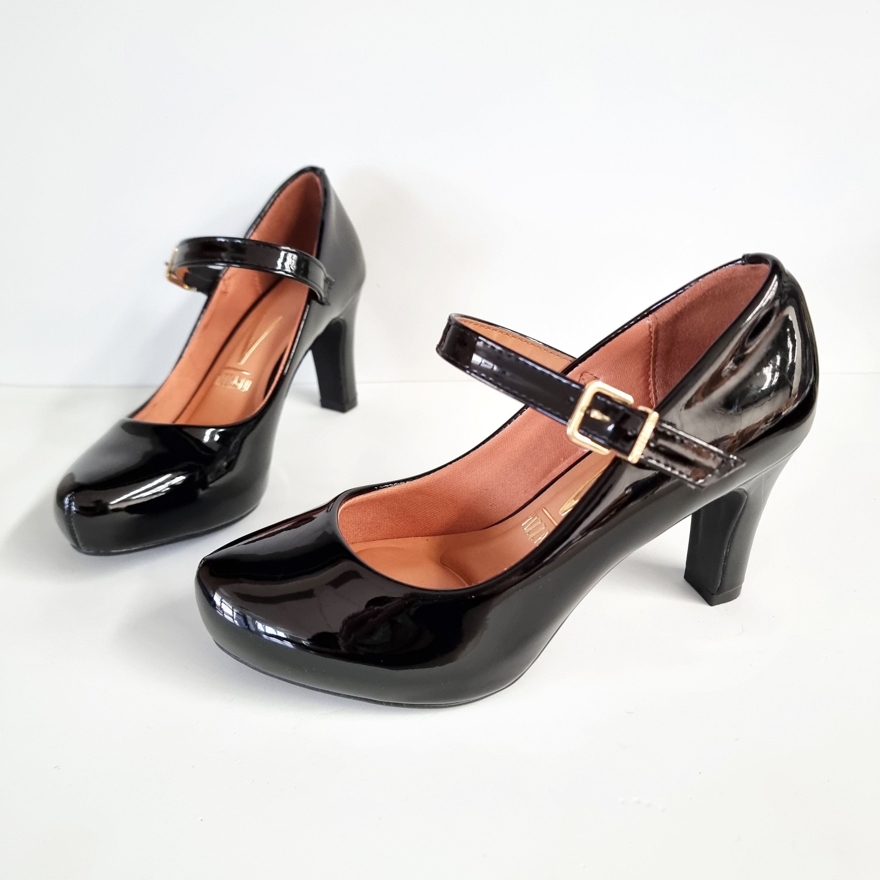 Vizzano 1840-318 Mary-Jane Pump in Black Patent