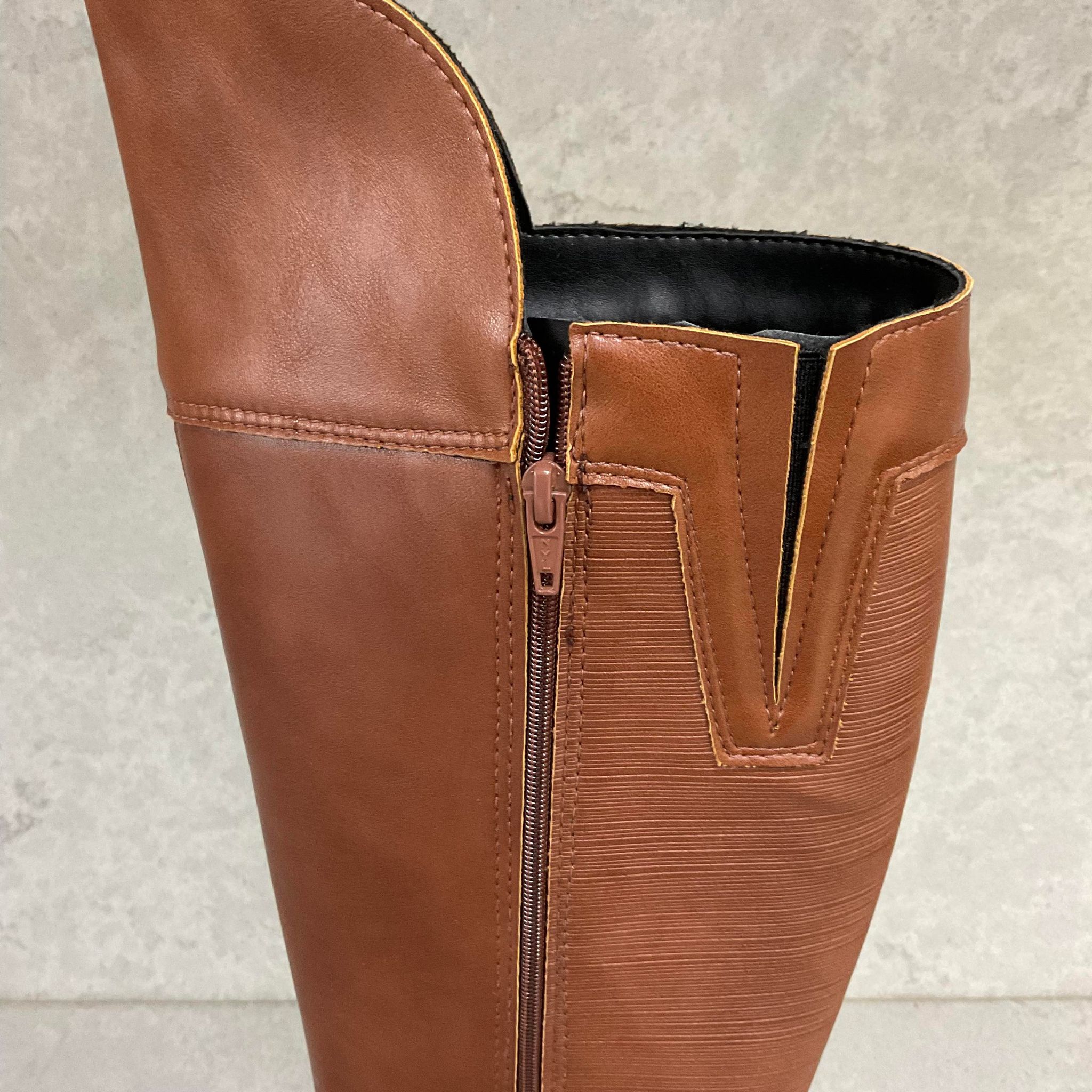 Beira Rio 9045-241 Riding Boot in Pine