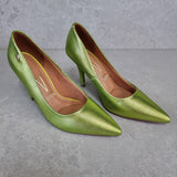 Vizzano 1184-1501 Pointy Toe Pump in Green Metallic Lizard