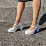 Beira Rio 4298-103 Block Heel Mary-Jane Pump in Off White Napa
