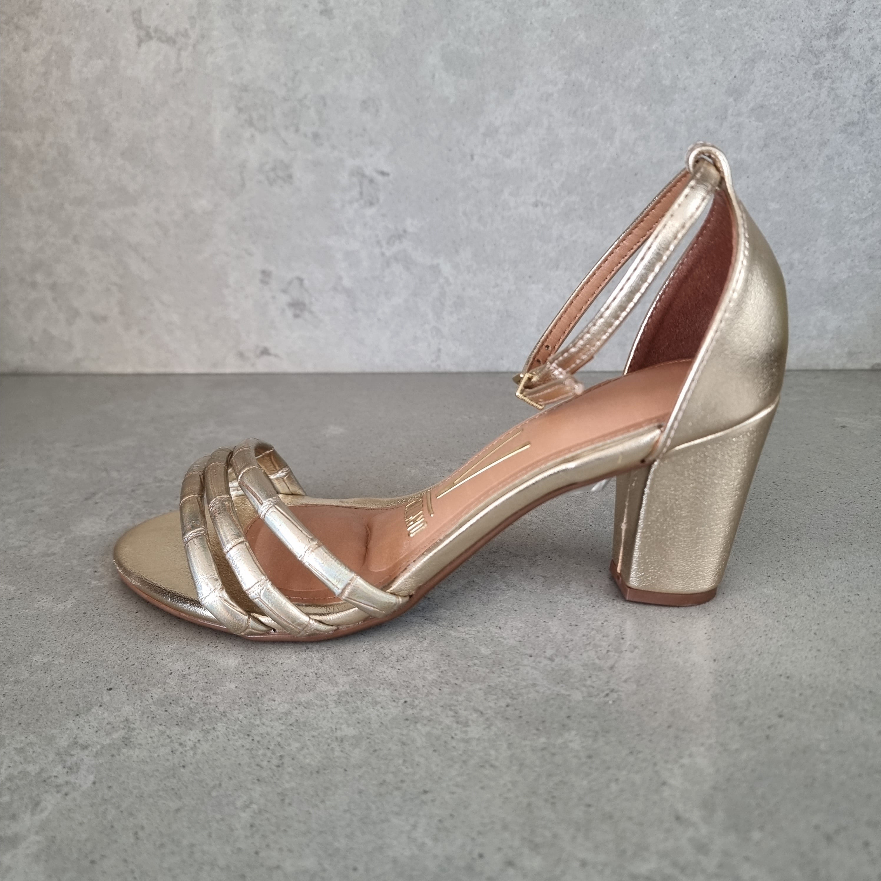 Vizzano 6262 1207 Block Heel Sandal in Golden