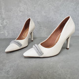 Vizzano 1184-1174 Pointy Toe Pump in Off White Napa