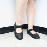 Actvitta 4202-549 Slip on Velcro Strap Sneaker in Black