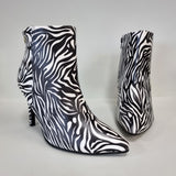Vizzano 3049-219 Pointy Toe Stiletto Heel Ankle Boot in White/Black