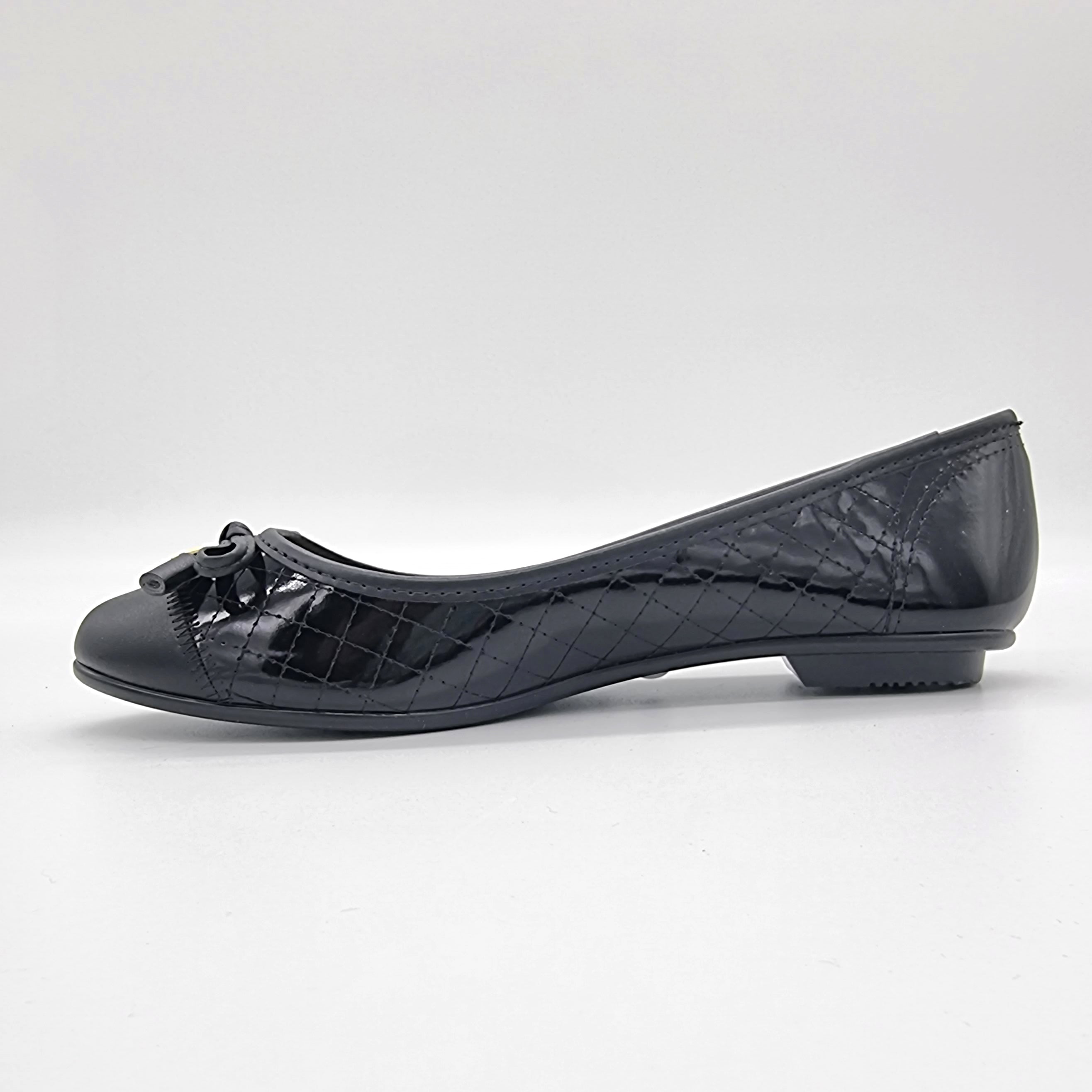 Moleca 5027-1407 Round Toe Ballerina Flat in Black