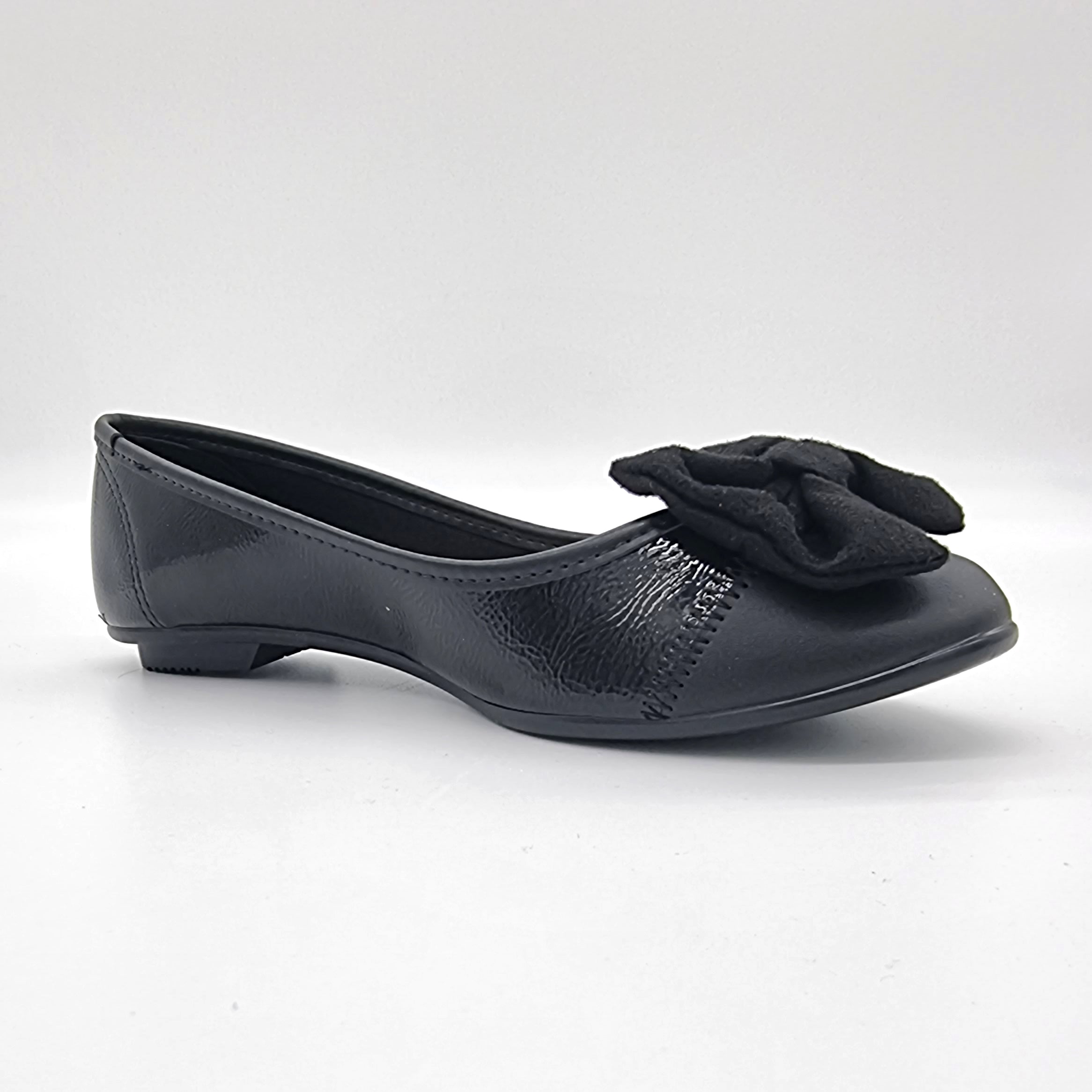 Moleca 5027-1445 Round Toe Ballerina Flat in Black
