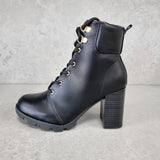 Beira Rio 9074-103 Lace-Up Block Heel Ankle Boot in Black Napa