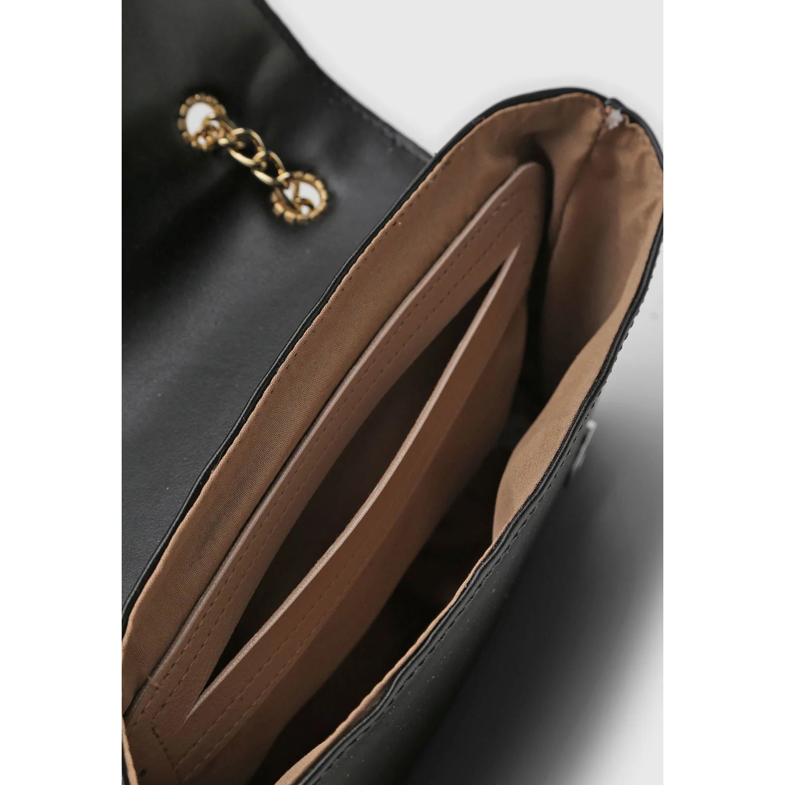 Vizzano 10035-1 Shoulder Bag in Black Napa
