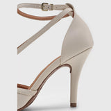 Vizzano 1184-1143 Strappy Pointy Toe Pump in Off White
