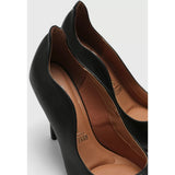 Vizzano 1184-1147 Pointy Toe Pump in Black Napa