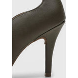 Vizzano 1184-1147 Pointy Toe Pump in Olive Napa
