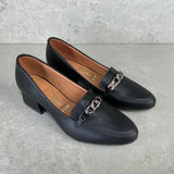 Vizzano 1346-102 Round Toe Pump in Black Napa