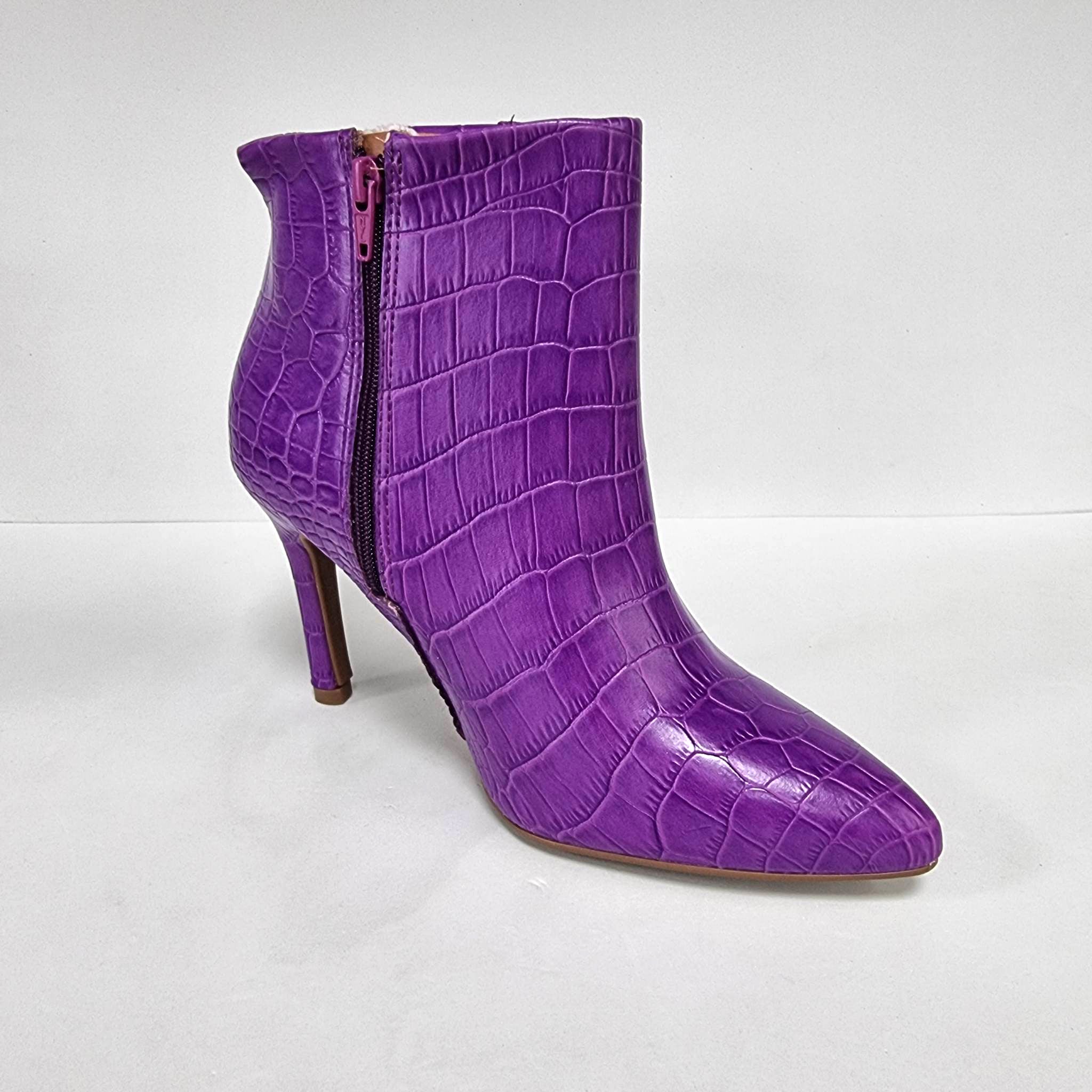 Vizzano 3049-219 Pointy Toe Stiletto Heel Ankle Boot in Light Violet Croc