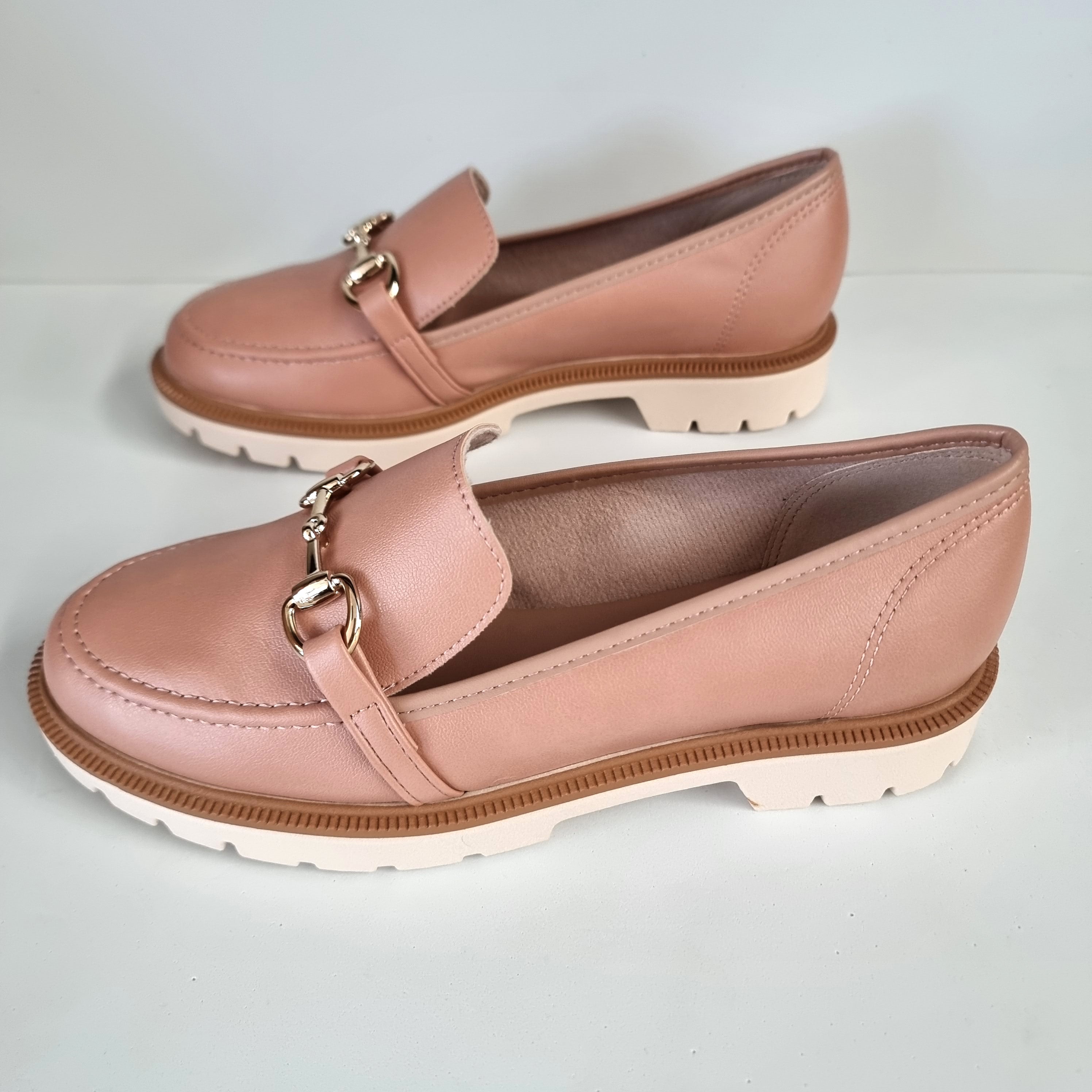 Beira Rio 4283-204 Flat Loafer in Nude