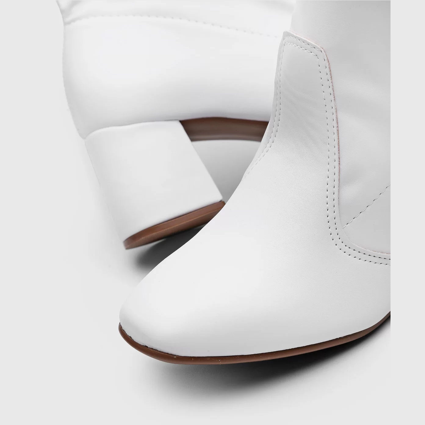 Beira Rio 9076-100 Block Heel Ankle Boot in White Napa Stretch