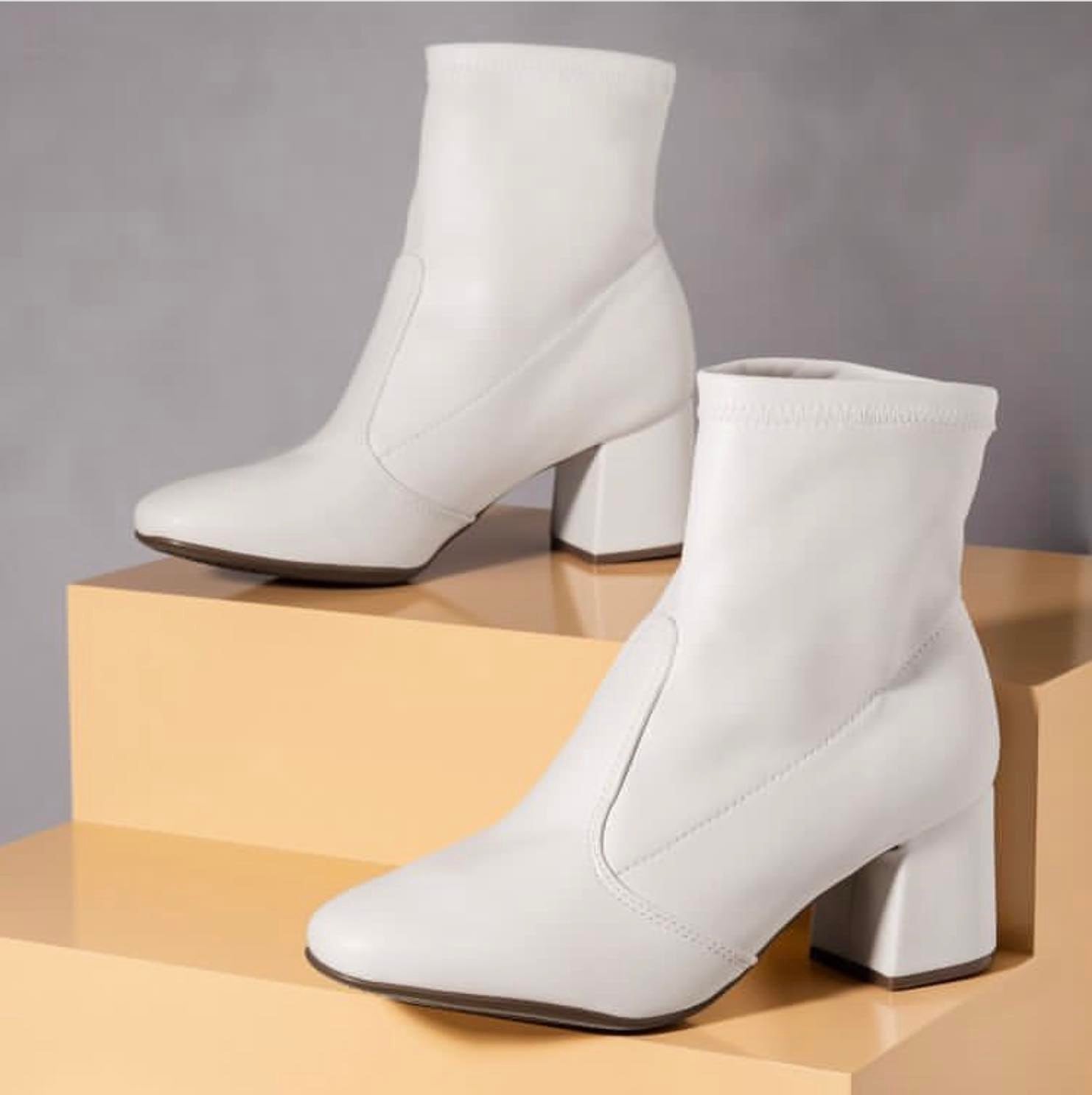 Beira Rio 9076-100 Block Heel Ankle Boot in White Napa Stretch