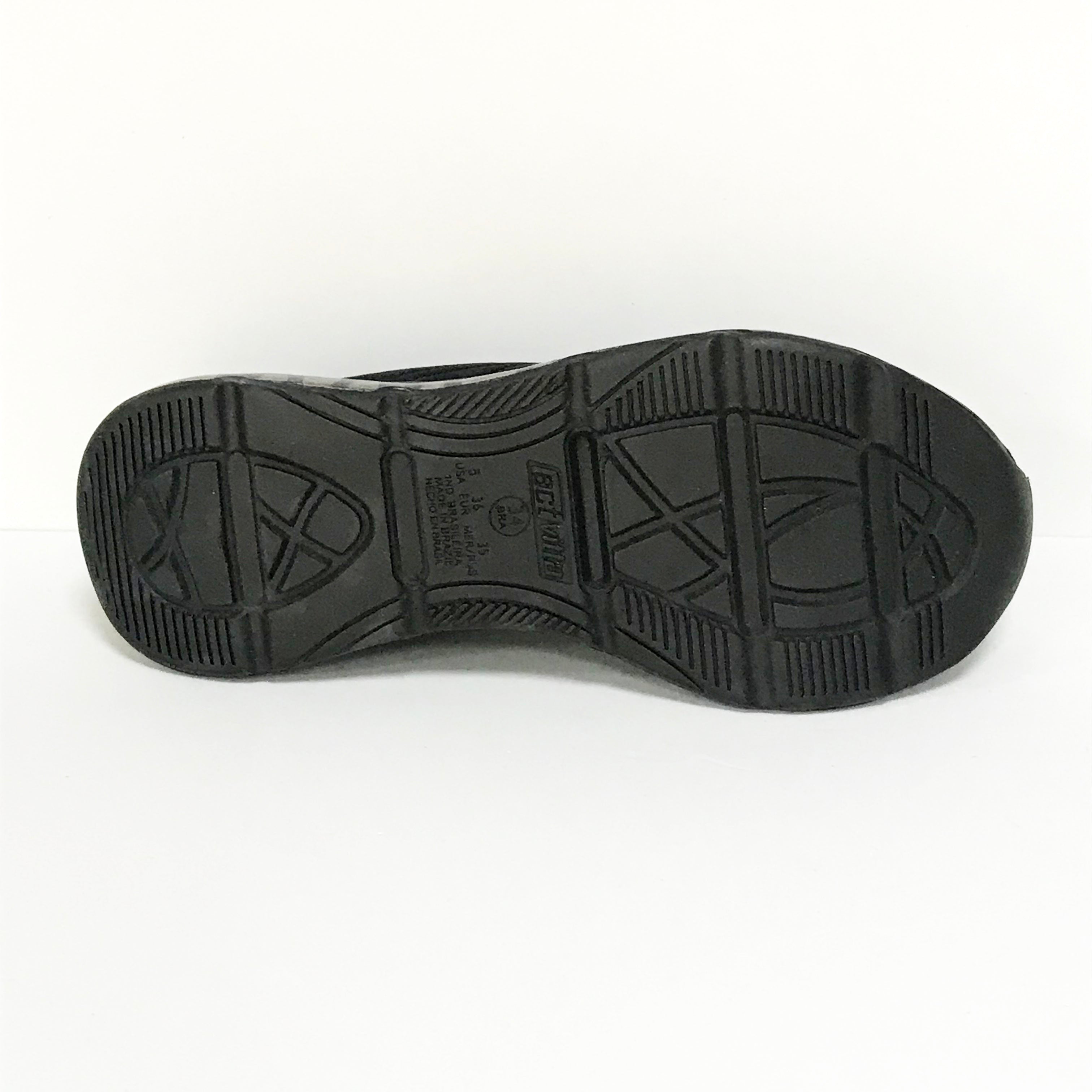 Actvitta 4215-410 Slip on Sneaker in Black Lycra